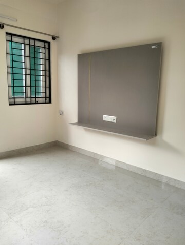Room in 1 BHK Builder Floor at Hsr Layout – for Rent