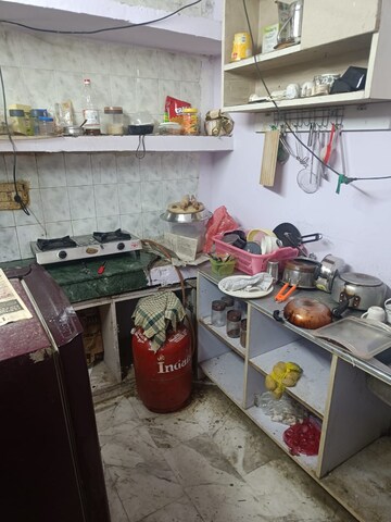 Master Bedroom in 3 BHK Builder Floor at Old Rajinder Nagar – for Sale
