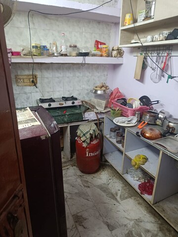 Master Bedroom in 3 BHK Builder Floor at Old Rajinder Nagar – for Sale