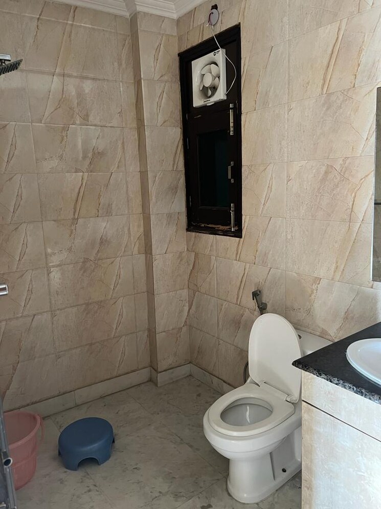 Bathroom, kohli-one-malibu-town 3 Bedroom 1750 Sq.Ft. Builder Floor In Sector 47 Gurgaon 8747241