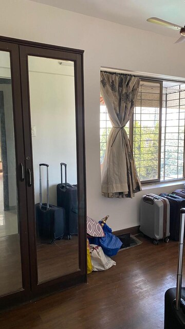 Living Room in 1.5 BHK Apartment at Raheja Skylark Apartment, Bandra West – for Rent