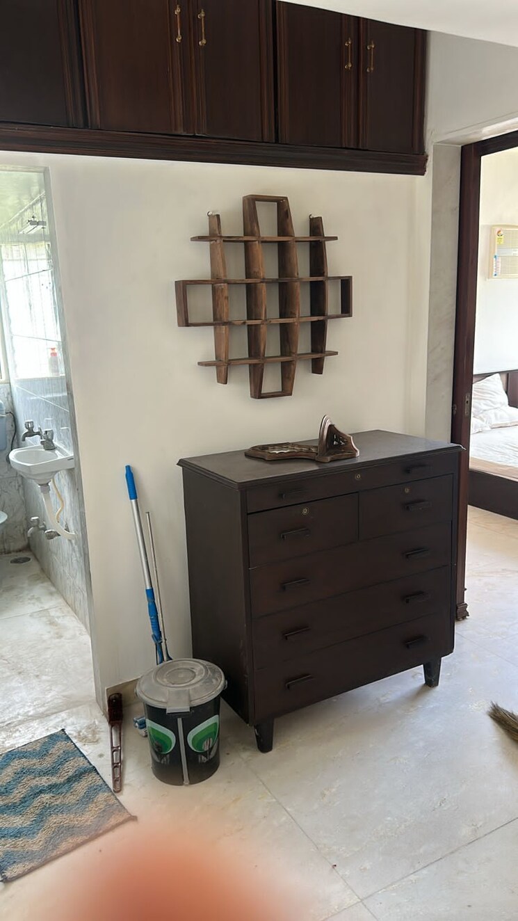 Room, bandra west 1 Bedroom 500 Sq.Ft. Apartment In Bandra West Mumbai 8747264