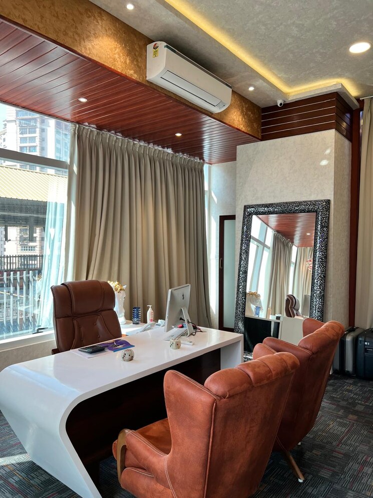 Team Area, remi-commercio Commercial Office Space 2100 Sq.Ft. In Andheri West Mumbai 8747265