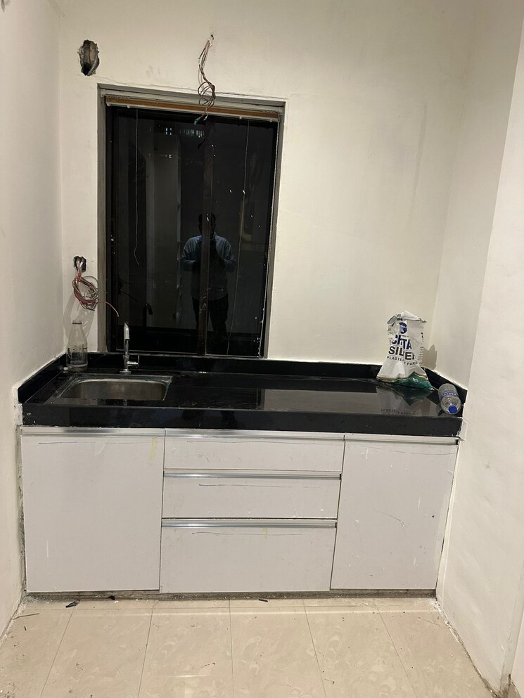 Kitchen, khar west 1 RK 300 Sq.Ft. Apartment In Khar West Mumbai 8747278