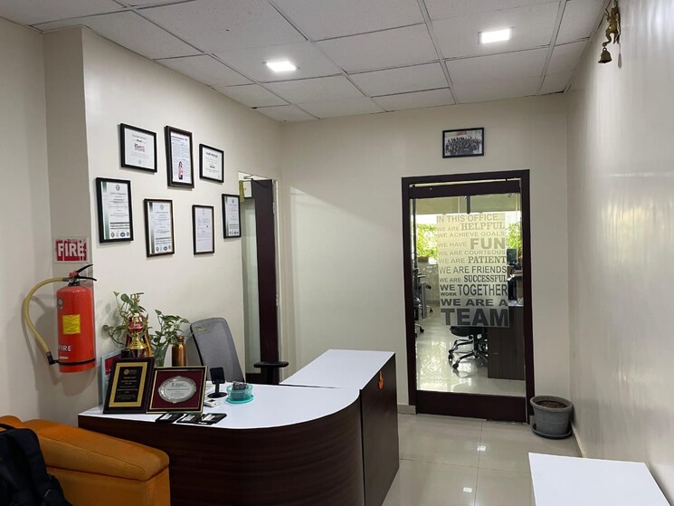 Team Area, the-crescent-business-park Commercial Office Space 1565 Sq.Ft. In Sakinaka Mumbai 8747279