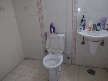Bathroom in 2 BHK Apartment at Parsvnath Majestic Floors, Vaibhav Khand – for Rent