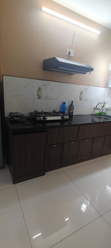 Room in 1 BHK Apartment at Bandra West – for Rent