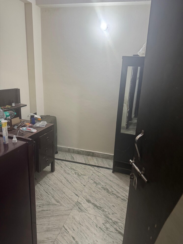 Master Bedroom, new ashok nagar 1.5 Bedroom 450 Sq.Ft. Builder Floor In New Ashok Nagar Delhi 8747321