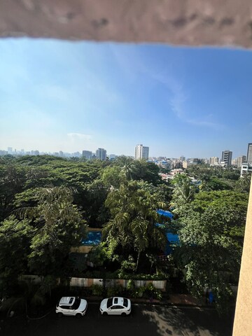 Master Bedroom in 2 BHK Apartment at RNA Continental, Chembur – for Rent