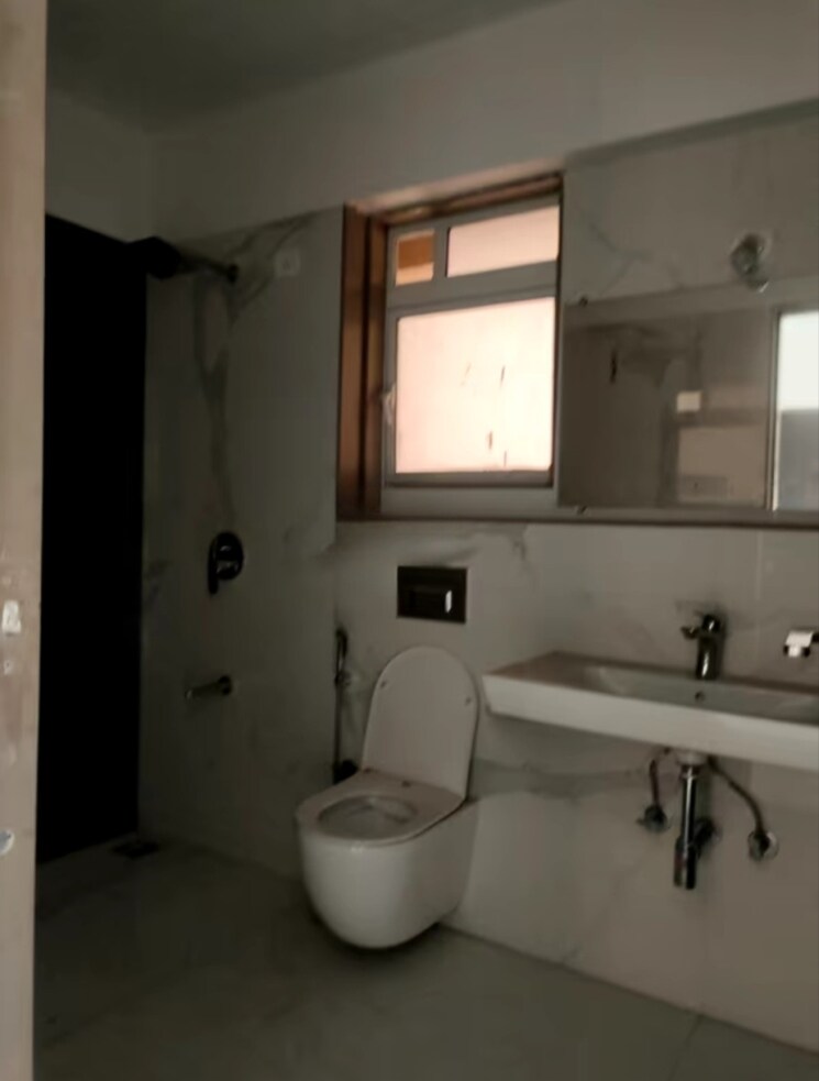 Bathroom, rna-ng-eclat 2 Bedroom 801 Sq.Ft. Apartment In Andheri West Mumbai 8747376