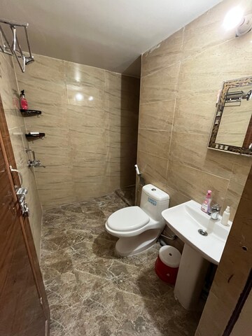Bathroom in 2 BHK Villa at Gomti Nagar – for Rent