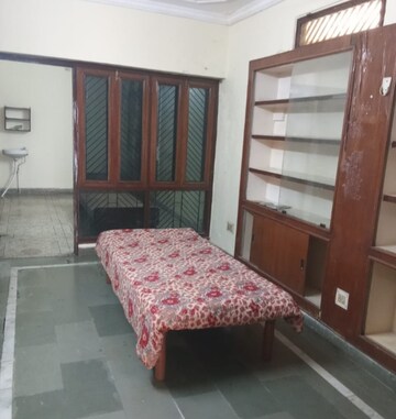 Bedroom in 2 BHK Independent House at Aliganj – for Rent