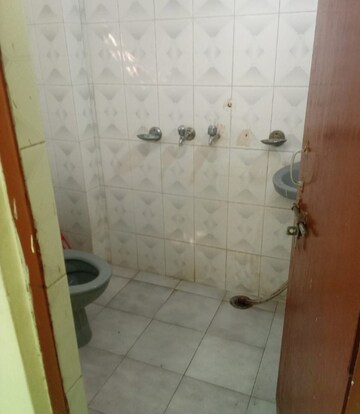 Bathroom in 2 BHK Independent House at Aliganj – for Rent