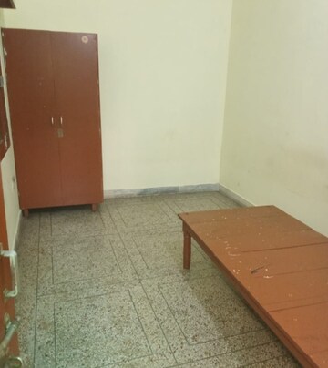 Room in 2 BHK Independent House at Aliganj – for Rent