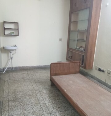 Bathroom in 2 BHK Independent House at Aliganj – for Rent