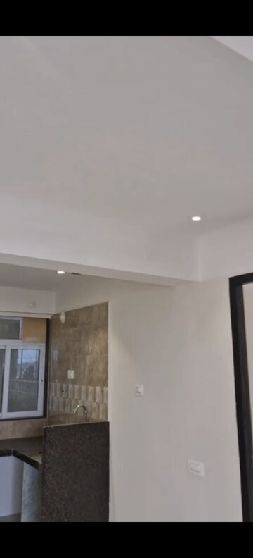Furnished Amenities in 2 BHK Apartment at Versova – for Rent