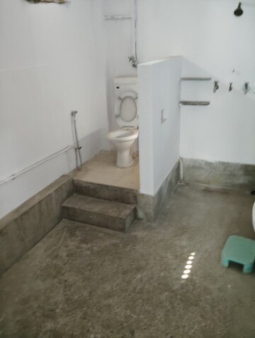 1.5 BHK Independent House For Rent in Aliganj