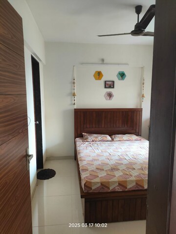 Bedroom in 1 BHK Apartment at Shubh Skypoint, Mundhwa – for Rent