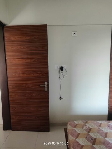 Bedroom in 1 BHK Apartment at Shubh Skypoint, Mundhwa – for Rent