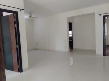Room in 2 BHK Apartment at Rajapushpa Provincia, Narsingi – for Rent