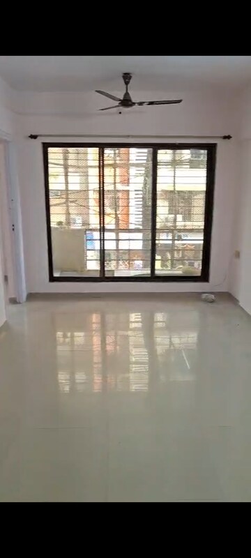 2 BHK Apartment For Rent in New Parijat Apartment, Andheri West