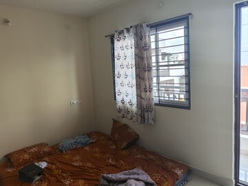 Bedroom in 2 BHK Apartment at Alkapuri – for Rent