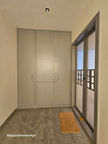 Room in 4 BHK Apartment at Jayabheri The Peaks, Narsingi – for Rent