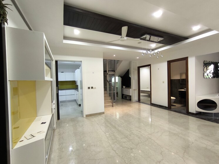  Parking, jayabheri-the-peaks 4 Bedroom 4690 Sq.Ft. Apartment In Narsingi Hyderabad 8747498