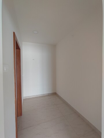 Room in 5 BHK Villa at Jayabheri Temple Tree Hyderabad, Narsingi – for Rent