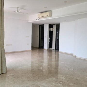 Bedroom in 4 BHK Apartment at Powai – for Rent