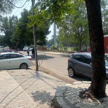 Parking in  Industrial Plot at Industrial Area Phase ii – for Rent