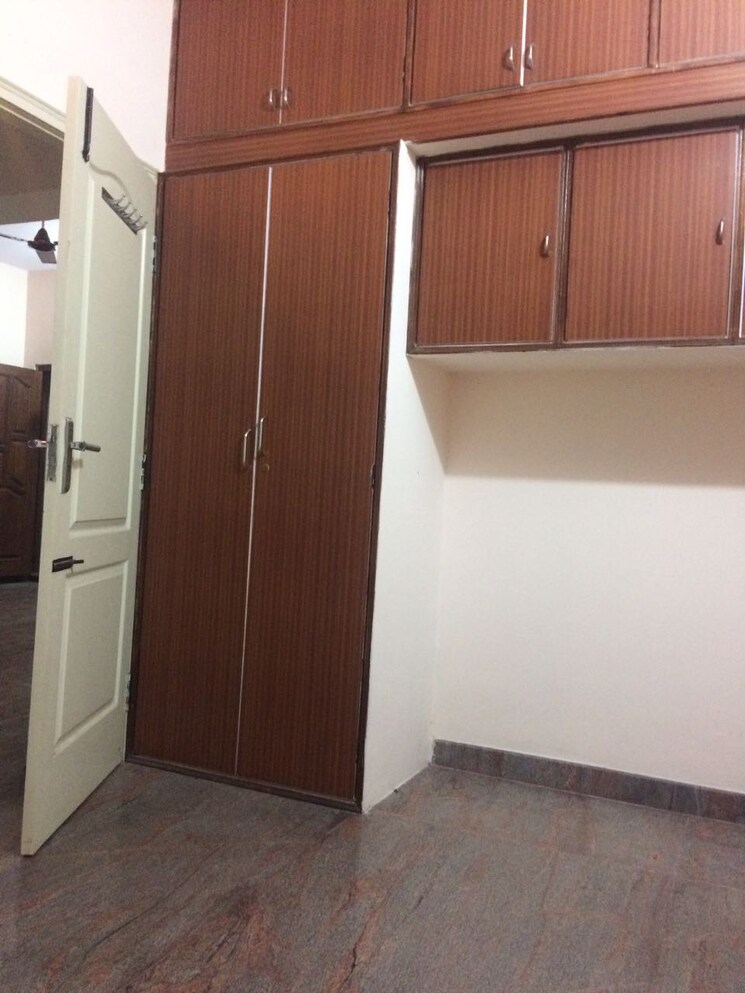 Room, indiranagar 2 Bedroom 900 Sq.Ft. Apartment In Indiranagar Bangalore 8747526