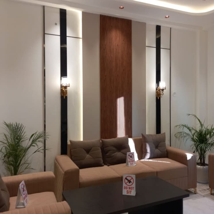 Living Room, sector 49 6 Bedroom 225 Sq.Yd. Builder Floor In Sector 49 Noida 8747555