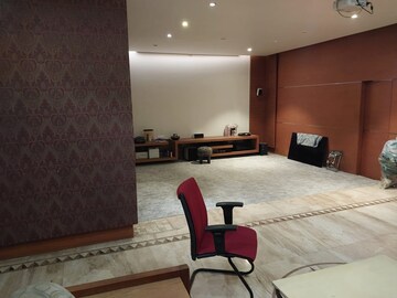 Living Room in 6 BHK Builder Floor at Sector 49 – for Rent