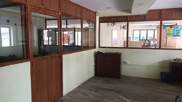 Room in  Office Space at Shenoys – for Rent
