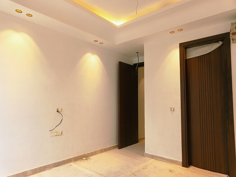 Room, shivalik colony 3 Bedroom 1800 Sq.Ft. Builder Floor In Shivalik Colony Delhi 8747610