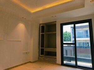 Room in 3 BHK Builder Floor at Shivalik Colony – for Sale