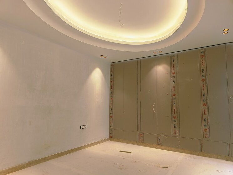 Room, shivalik colony 3 Bedroom 1800 Sq.Ft. Builder Floor In Shivalik Colony Delhi 8747610