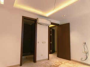 Room in 3 BHK Builder Floor at Shivalik Colony – for Sale