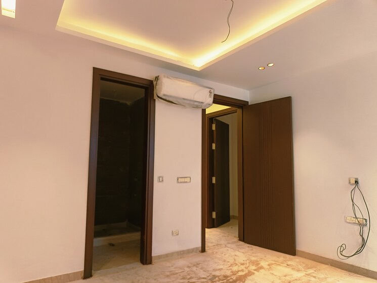 Room, shivalik colony 3 Bedroom 1800 Sq.Ft. Builder Floor In Shivalik Colony Delhi 8747610