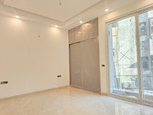 Room in 3 BHK Builder Floor at Malviya Nagar – for Sale