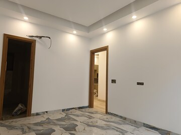 Room in 3 BHK Builder Floor at Malviya Nagar – for Sale