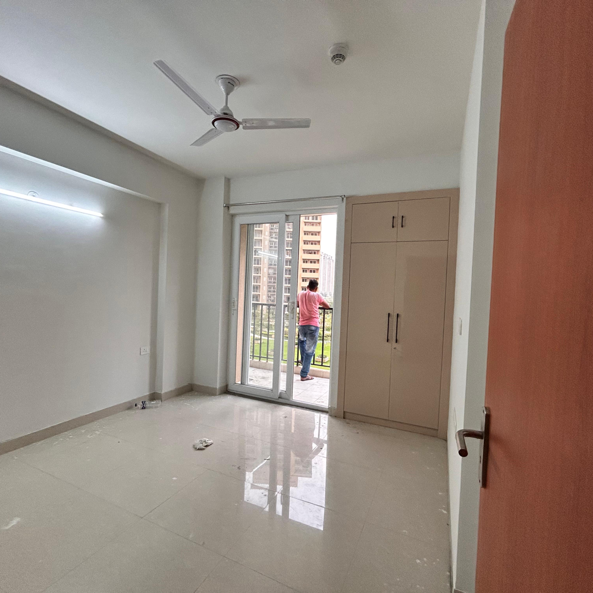 2 BHK Apartment For Rent in Tata Eureka Park
