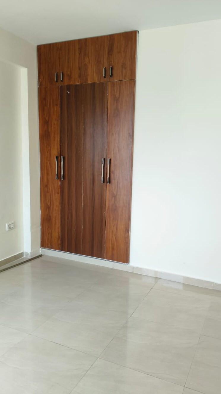 Room, rof-aalayas 2 Bedroom 717 Sq.Ft. Apartment In Sector 102 Gurgaon 8747692