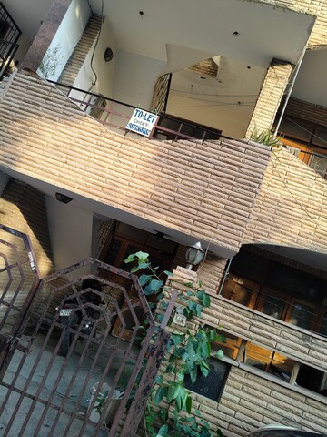 1 BHK Independent House – Exterior View View at Sector 27 - for Rent