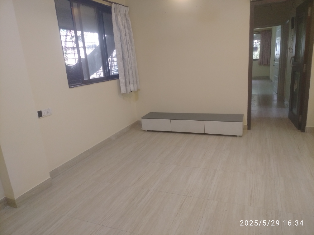 2 BHK + Pooja Room 700 Sq.Ft. Apartment in Prathamesh Apartment Prabhadevi
