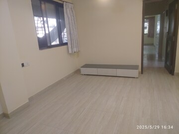 2 BHK Apartment For Rent in Prathamesh Apartment Prabhadevi, Prabhadevi