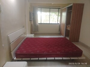 Bedroom in 2 BHK Apartment at Prathamesh Apartment Prabhadevi, Prabhadevi – for Rent