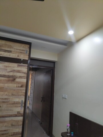 Furnished Amenities in 3 BHK Apartment at Omaxe Royal Residency Faridabad, Sector 79 – for Rent