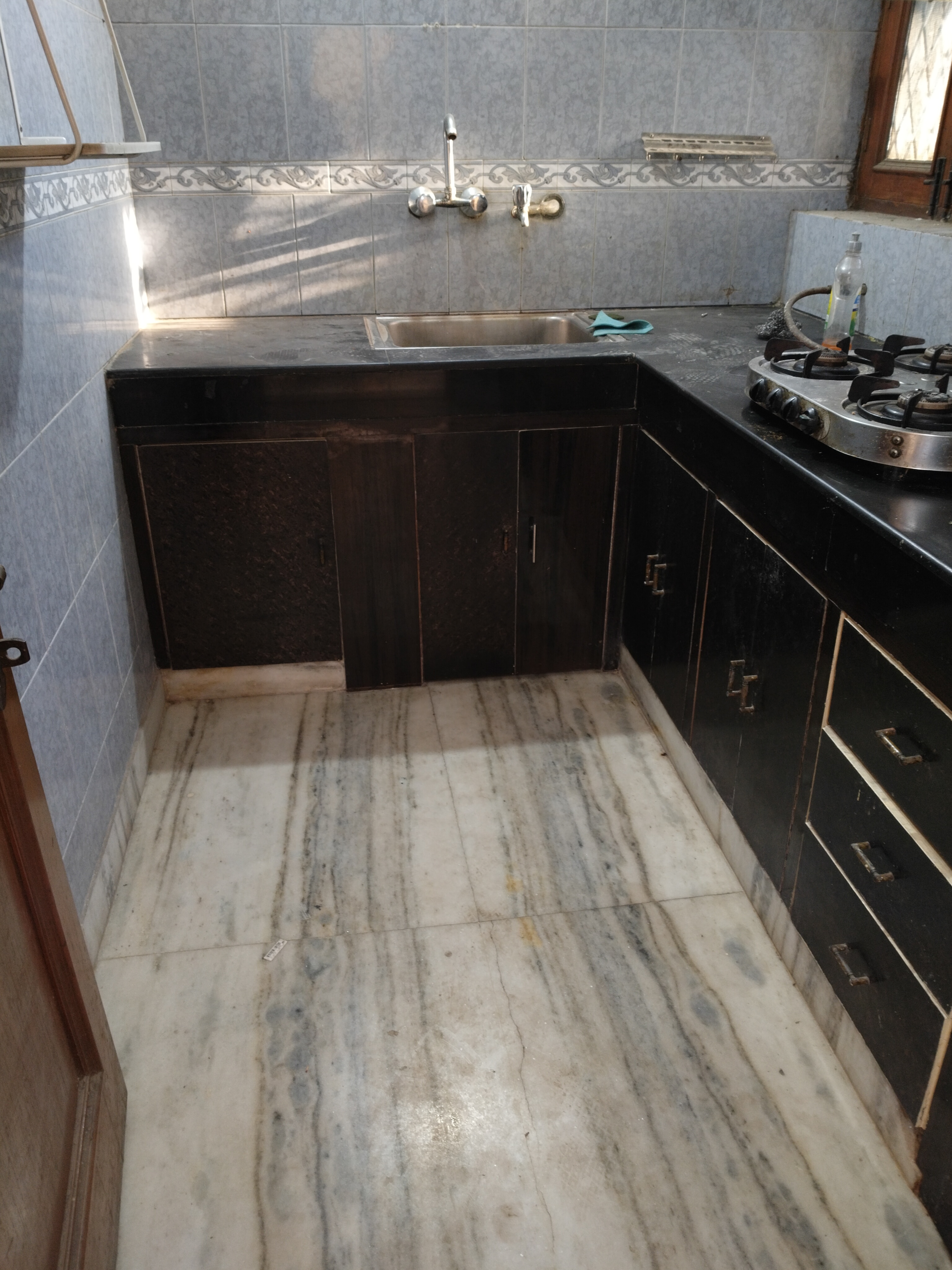 1 BHK + Pooja Room Independent House For Rent in Noida Sector 27